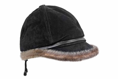 Kožená dámská čepice s lemem z pravé kožešiny