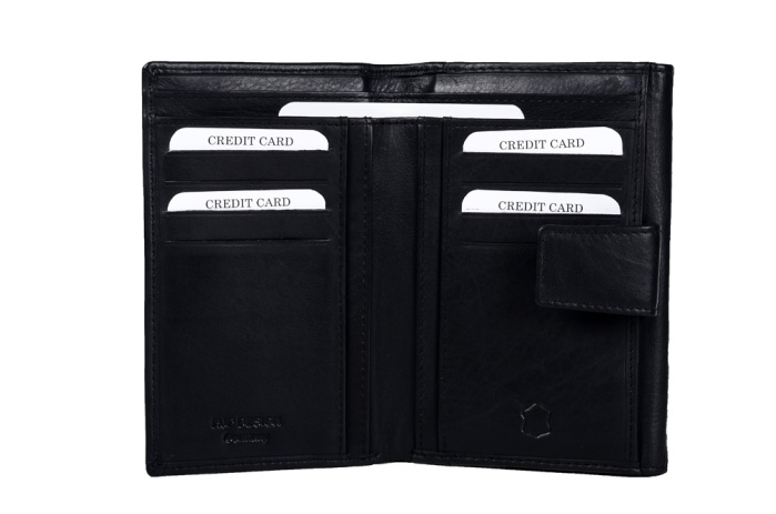 detail kožená dámská peněženka kovová upínka