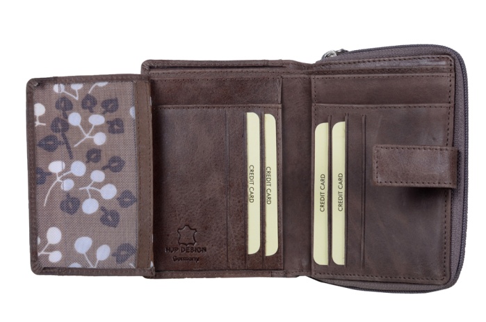 detail kožená peněženka