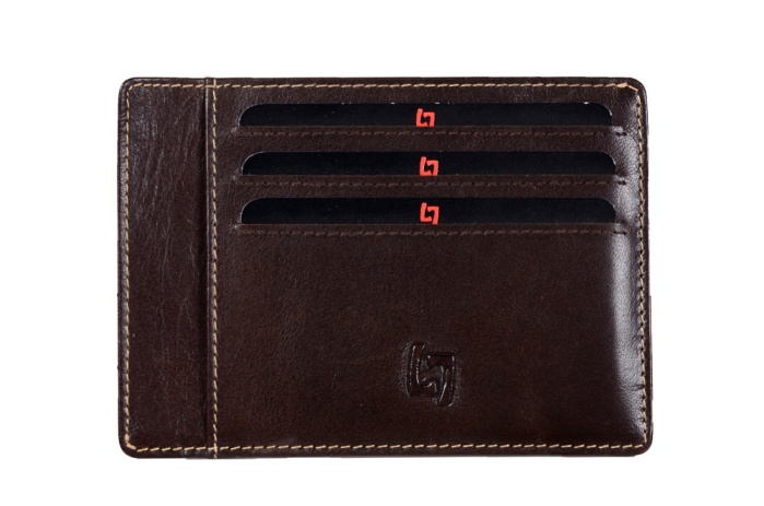 detail kožené pouzdro na doklady a kreditky