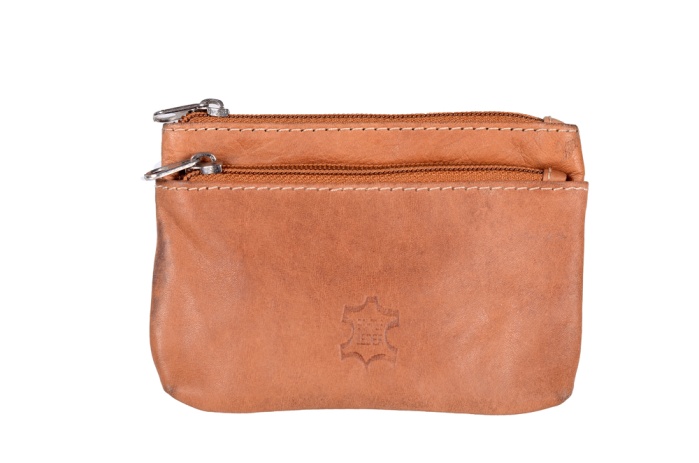 detail kožená klíčenka