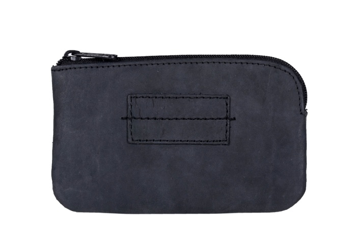 detail kožená klíčenka