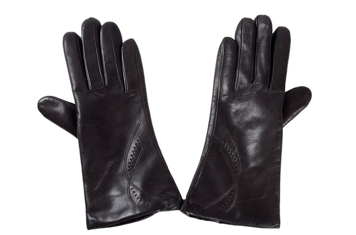detail kožené dámské rukavice