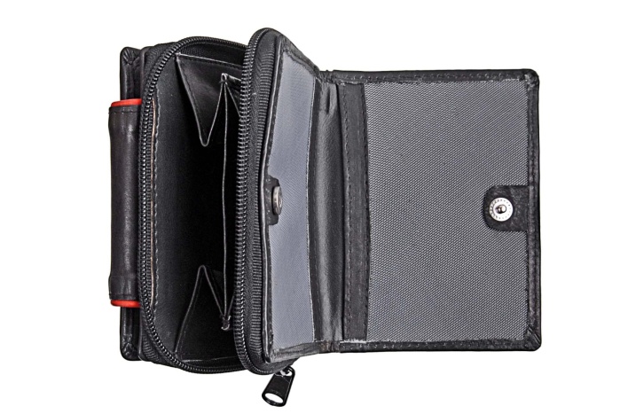 detail kožená peněženka kolečka oř.