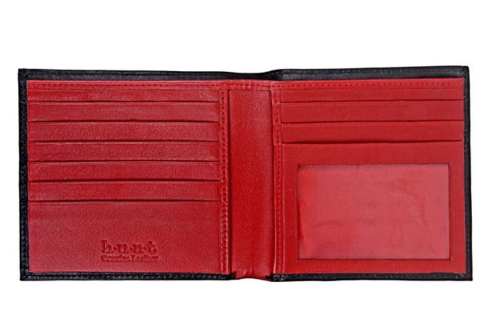 detail kožená peněženka