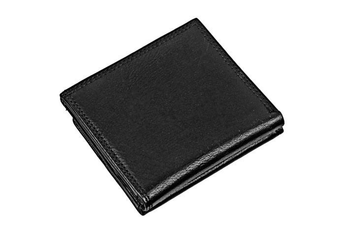 detail pánská peněženka široká