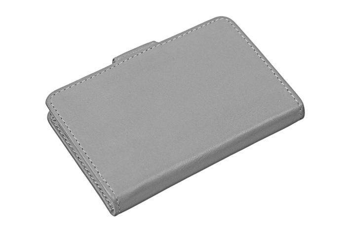 detail kožené pouzdro na doklady