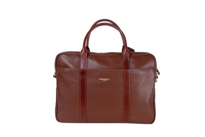 detail kožená kabela A4 laptop