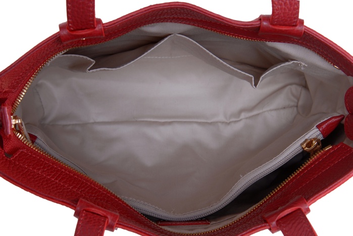 detail Kožená kabelka