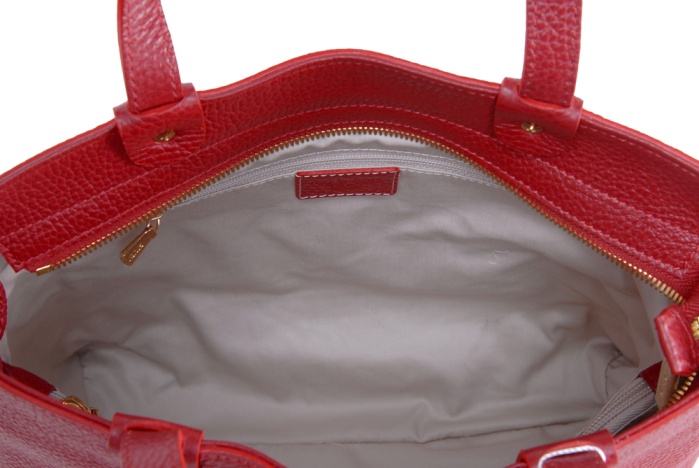 detail Kožená kabelka