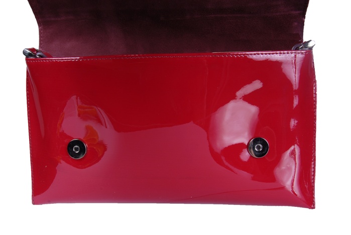 detail kožené psaníčko kroko