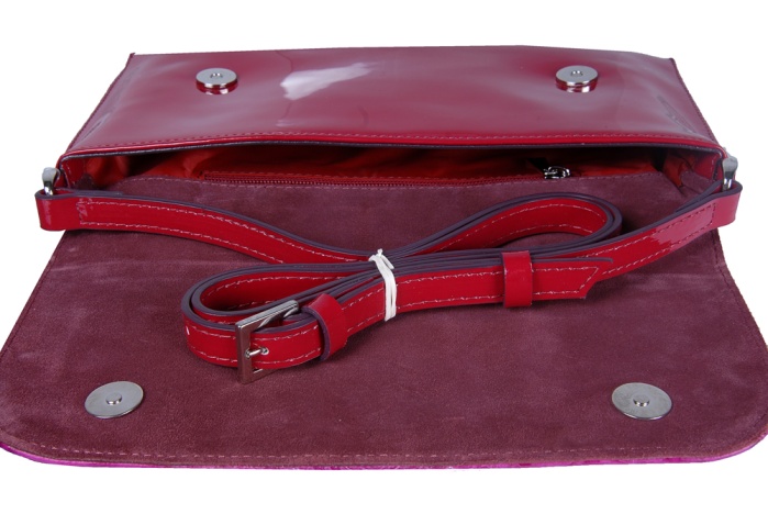 detail kožené psaníčko kroko