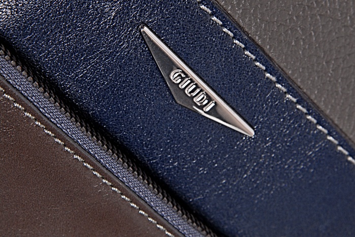 detail Kožený shopper