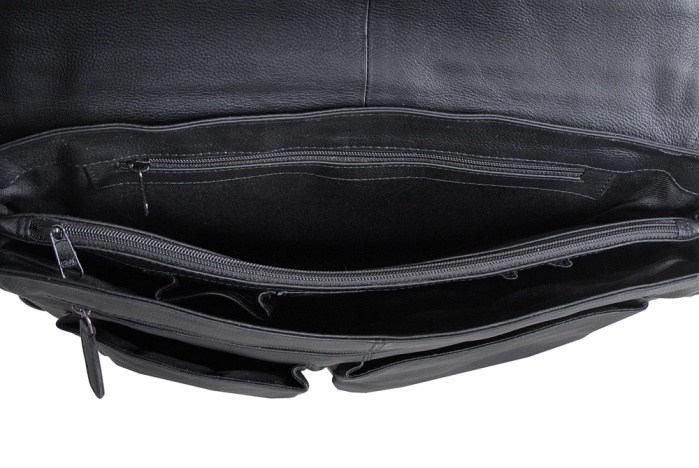 detail Kožená business taška