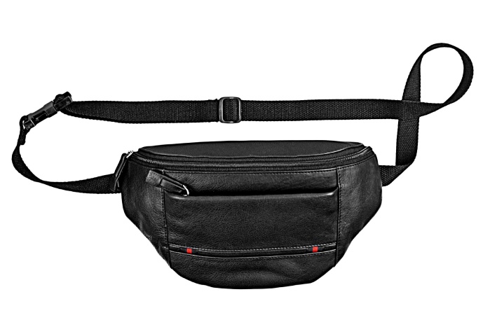 detail Kožená ledvinka, textilní popruh