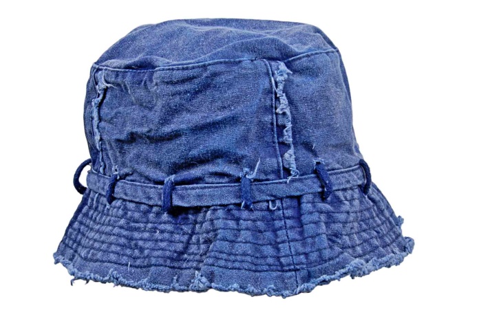 detail oboustranný klobouček