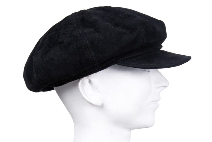 detail kožený dámský baret