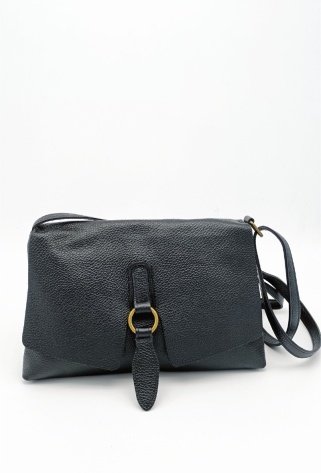 Kožená kabelka, klopa, ozdoba