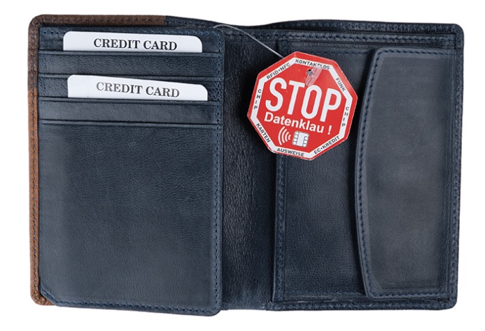 detail kožená menší peněženka vysoká