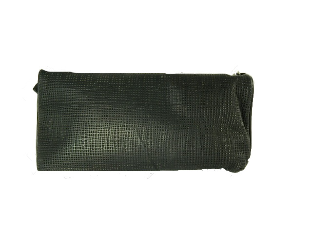 detail kožené psaníčko