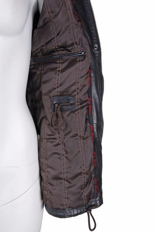 detail kožená bunda