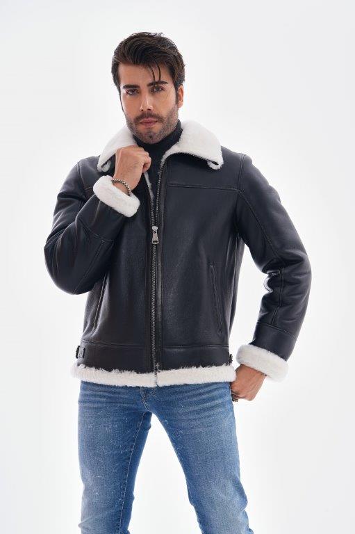 detail Pánská pilotka s pravou kožešinou