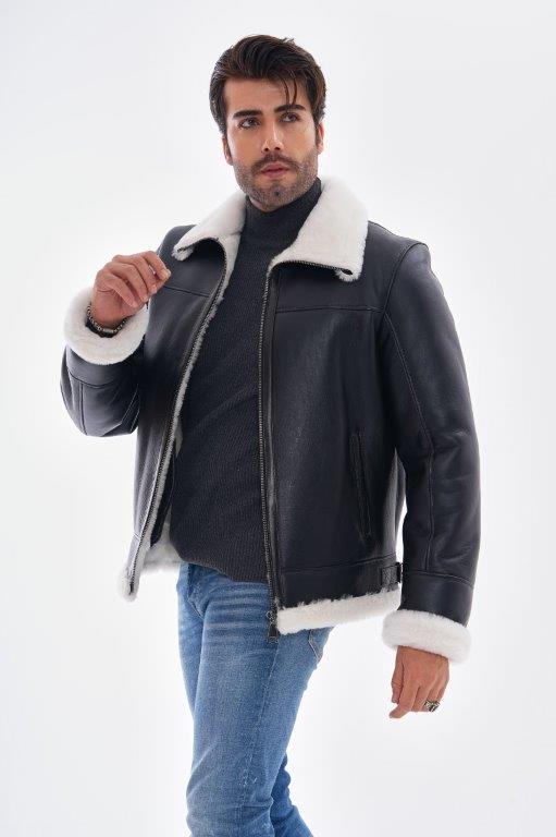 detail Pánská pilotka s pravou kožešinou