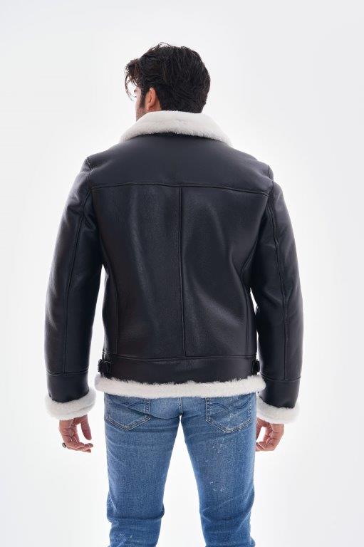 detail Pánská pilotka s pravou kožešinou