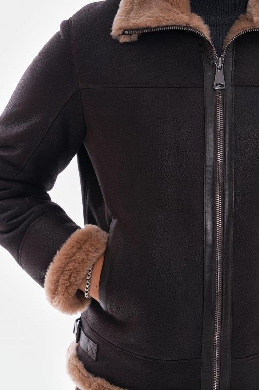 detail Pánská pilotka s beranní kožešinou