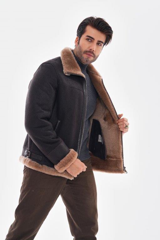 detail Pánská pilotka s beranní kožešinou, VĚTŠÍ VELIKOST