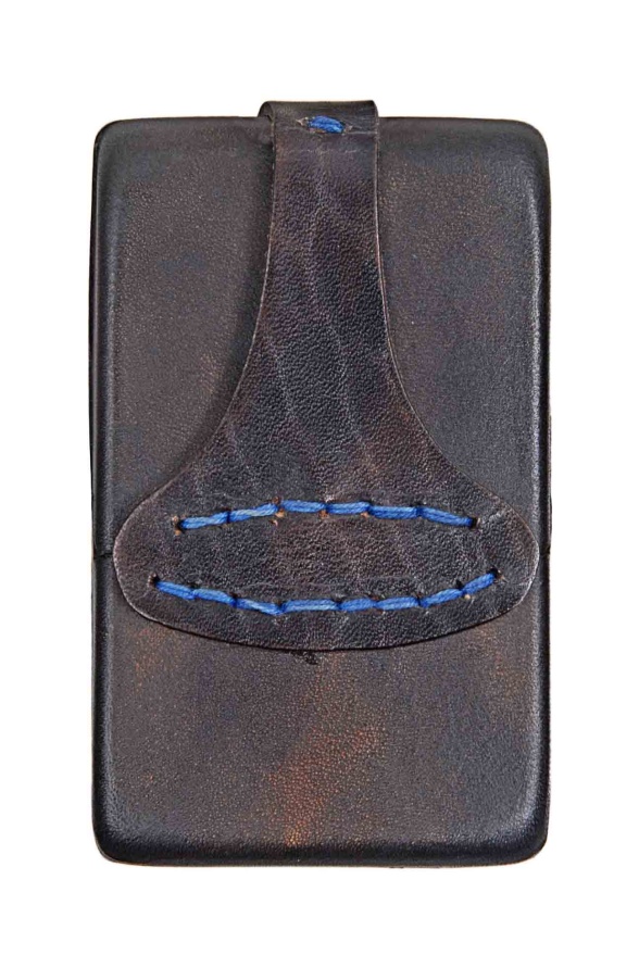 detail pouzdro na vizitky,karty bez karabinky