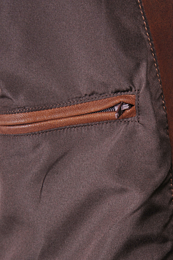detail Luxusní pánská bunda