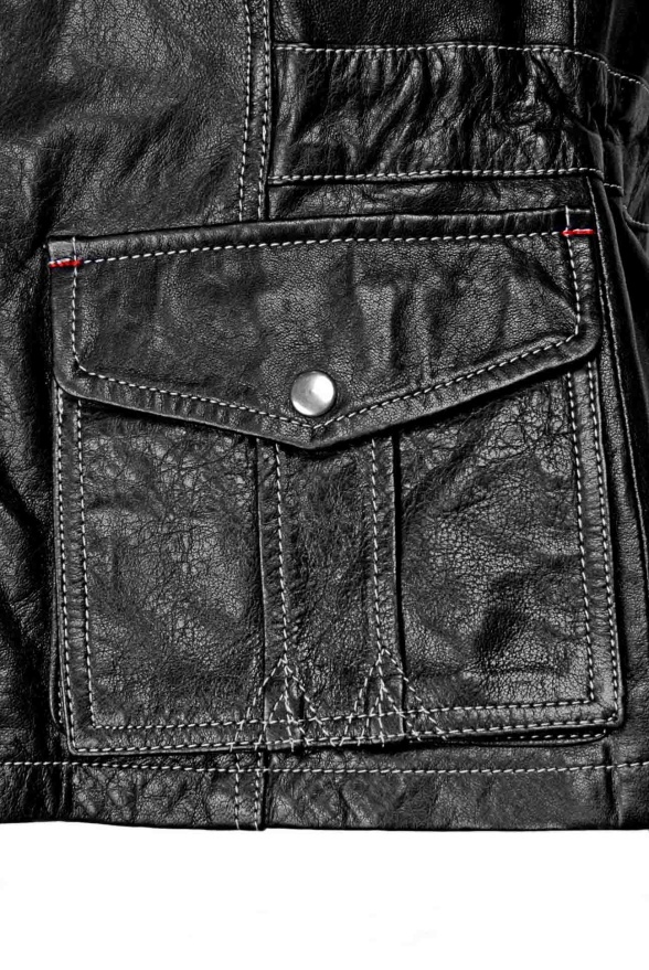 detail kožená dámská bunda