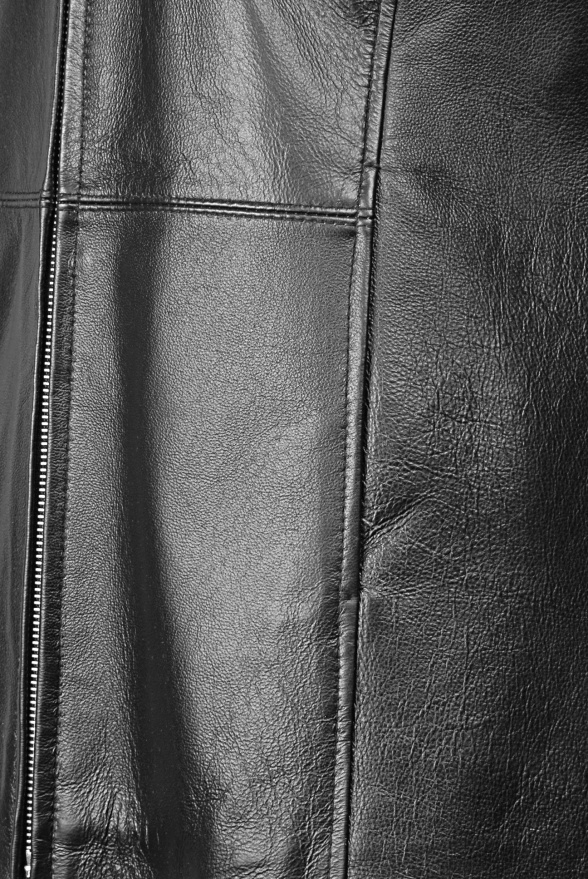 detail kožená dámská bunda