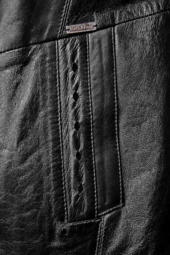 detail kožené dámské paleto