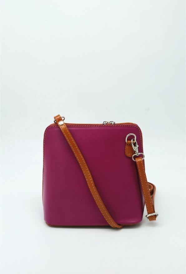 detail Kožená mini kabelka