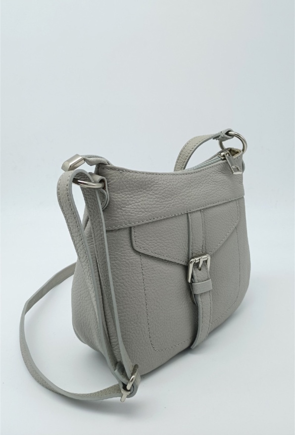 detail Kožená kabelka