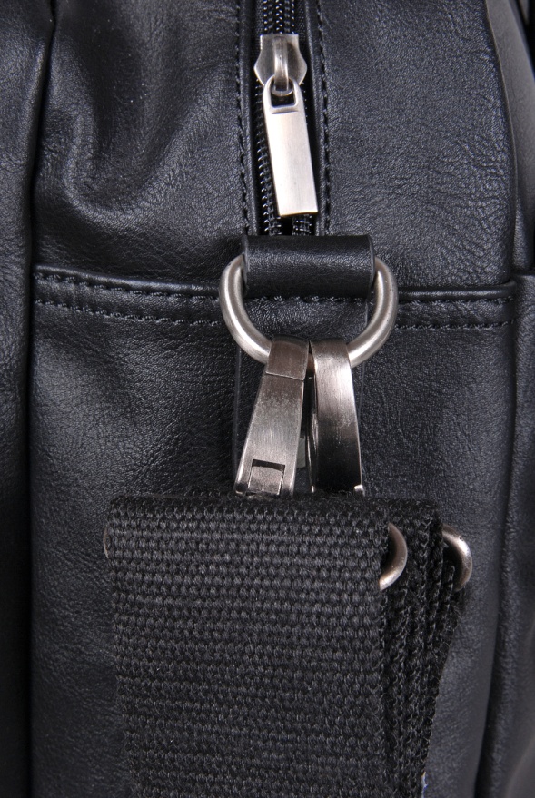 detail Koženková taška