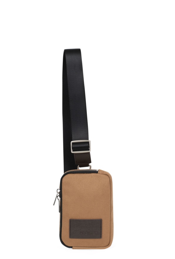 detail Taštička přes rameno