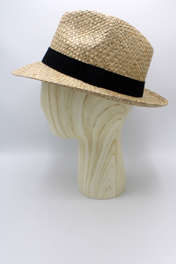 detail Letní slaměný klobouk