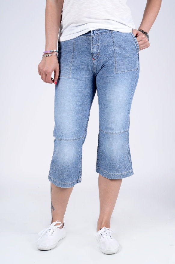 detail dámské capri jeans