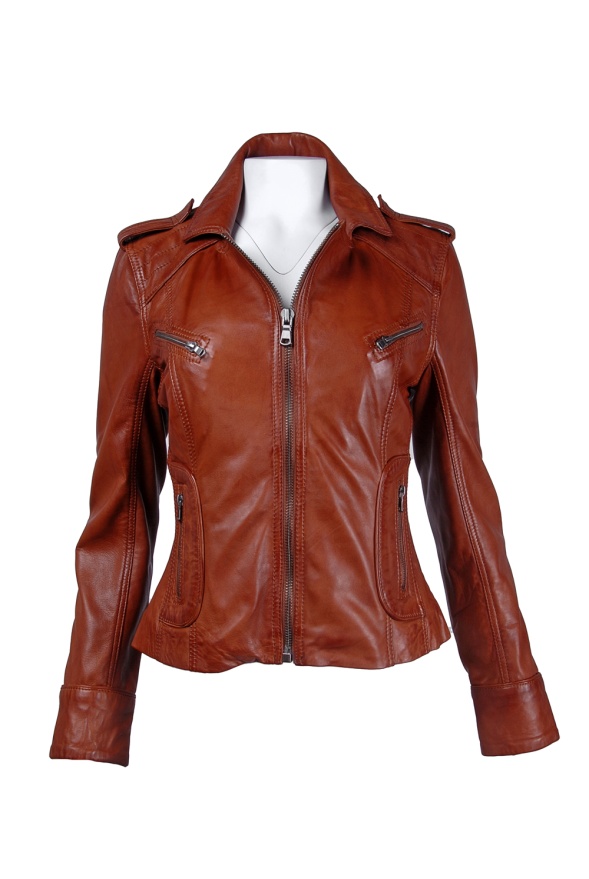 detail kožená dámská bundička